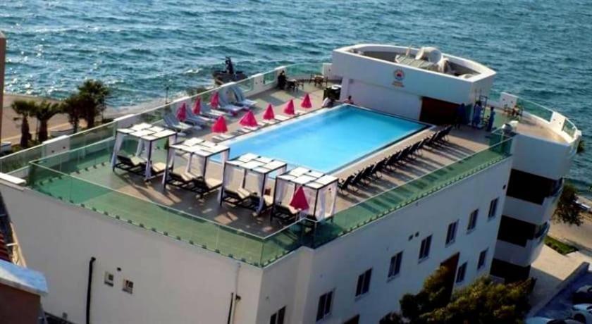 Bodrum Gulluk Marina Suites Dış mekan fotoğraf